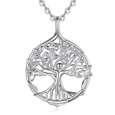 Pendentif rond argenté en arbre de vie ajouré sur chaîne à maillons