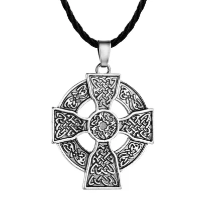 Pendentif Croix Celtique Enluminée