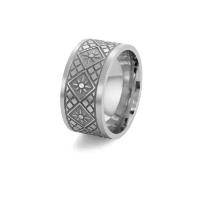Bague large argentée gravée de losanges à étoile et quadrillage