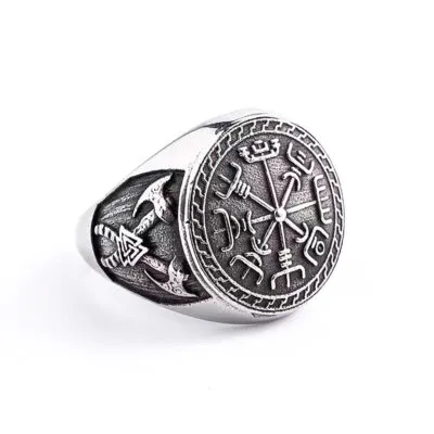Chevalière viking argentée au Vegvísir gravé, haches croisées et valknut sur le côté
