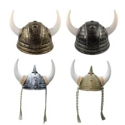 Casque viking à cornes crème et dôme doré patiné